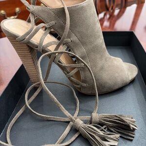 Banana Republic green suede heel with lace up tassel